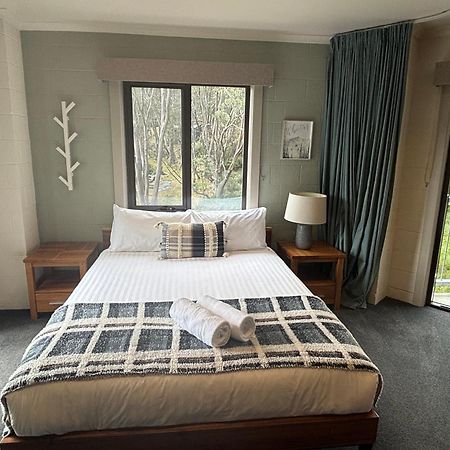 Cedarwood Apartments 폴즈크리크 외부 사진