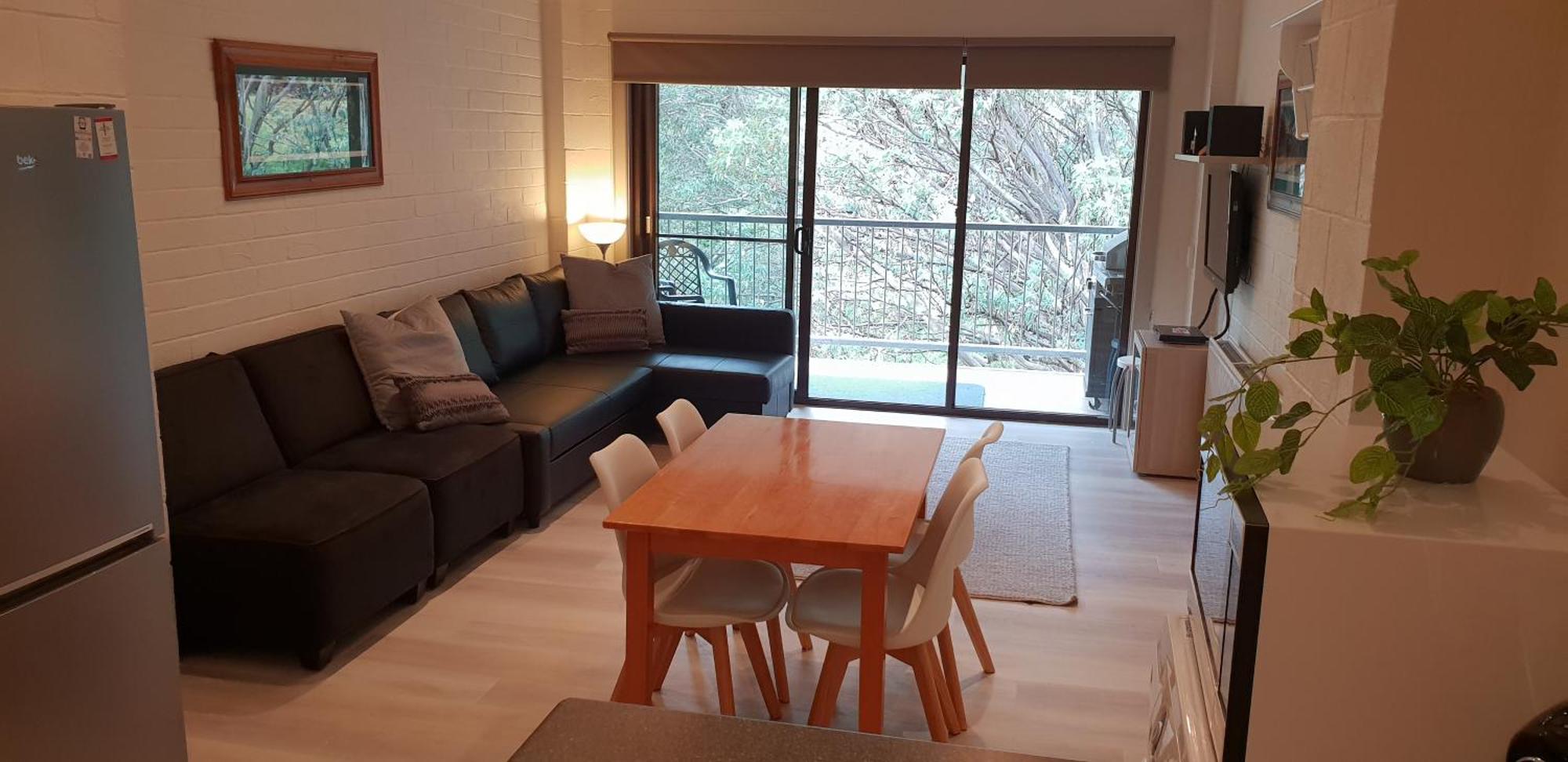 Cedarwood Apartments 폴즈크리크 외부 사진