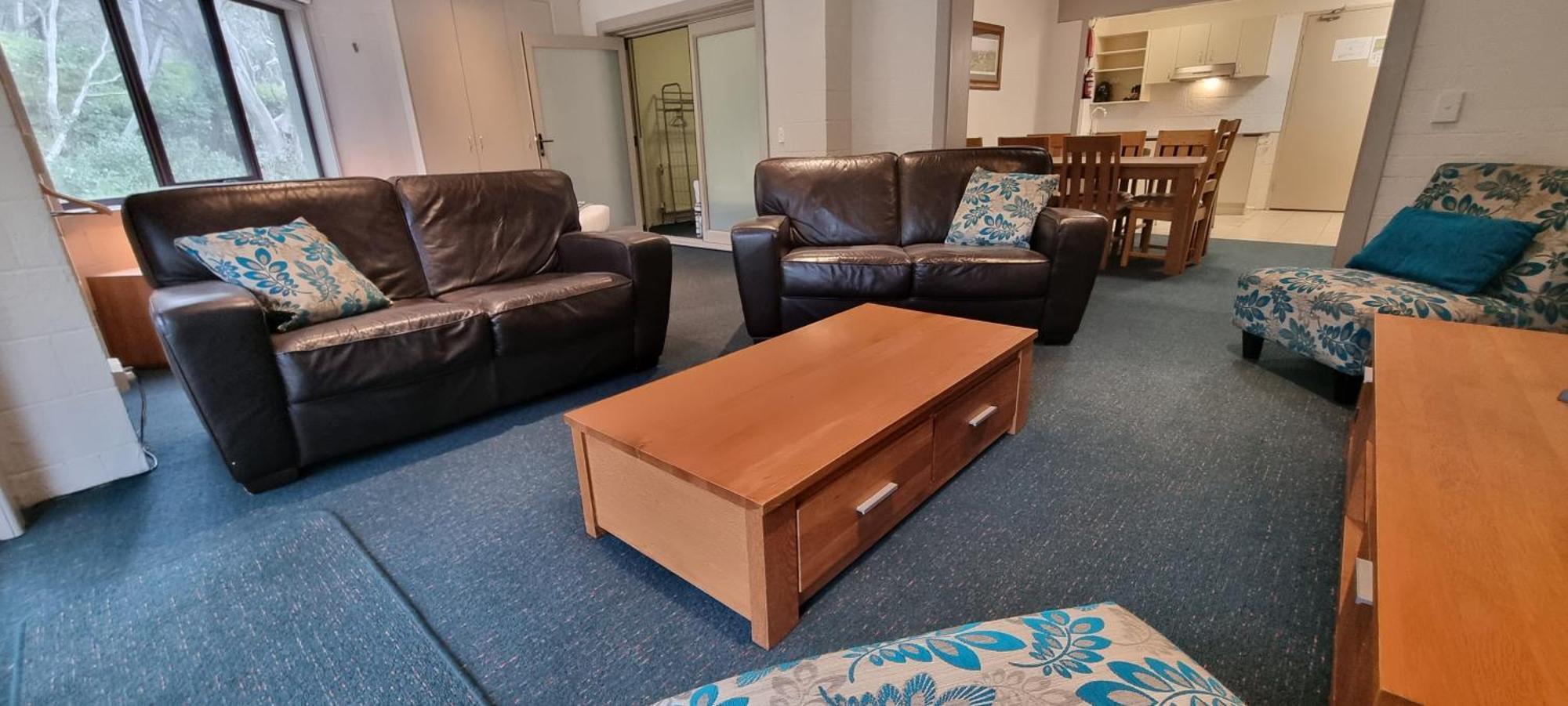 Cedarwood Apartments 폴즈크리크 외부 사진