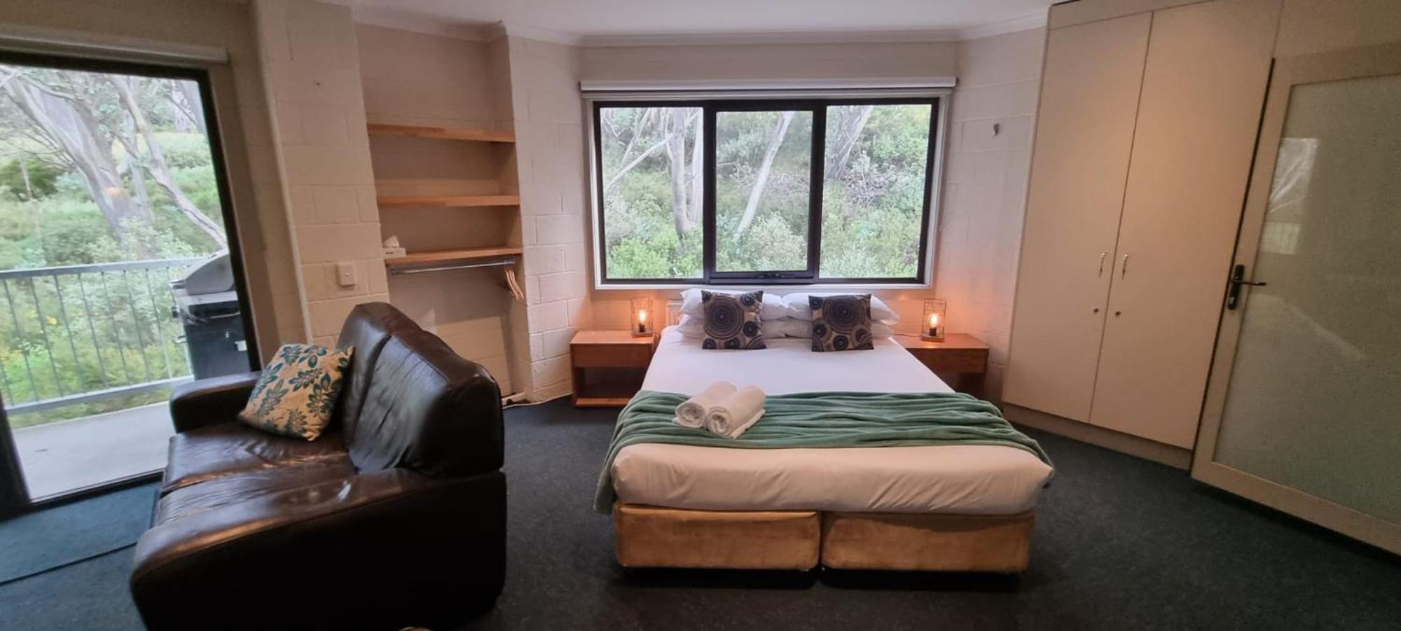 Cedarwood Apartments 폴즈크리크 외부 사진