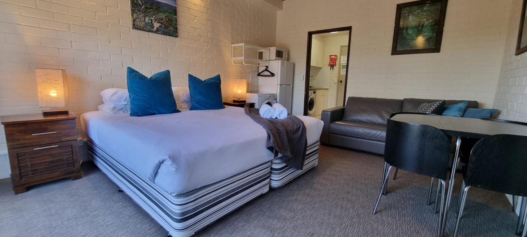 Cedarwood Apartments 폴즈크리크 외부 사진