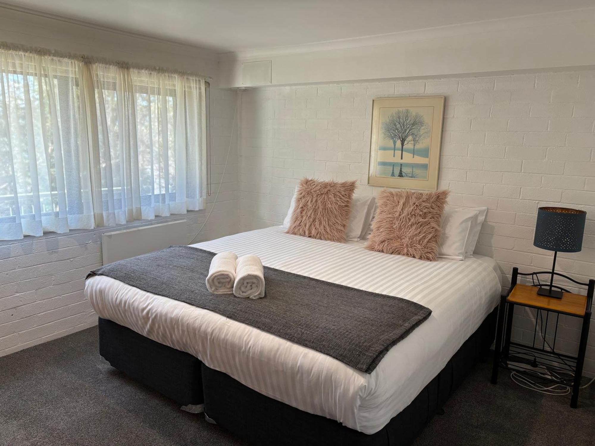 Cedarwood Apartments 폴즈크리크 외부 사진