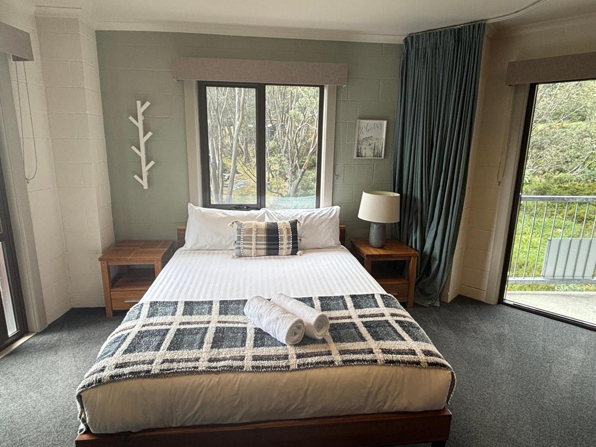 Cedarwood Apartments 폴즈크리크 외부 사진